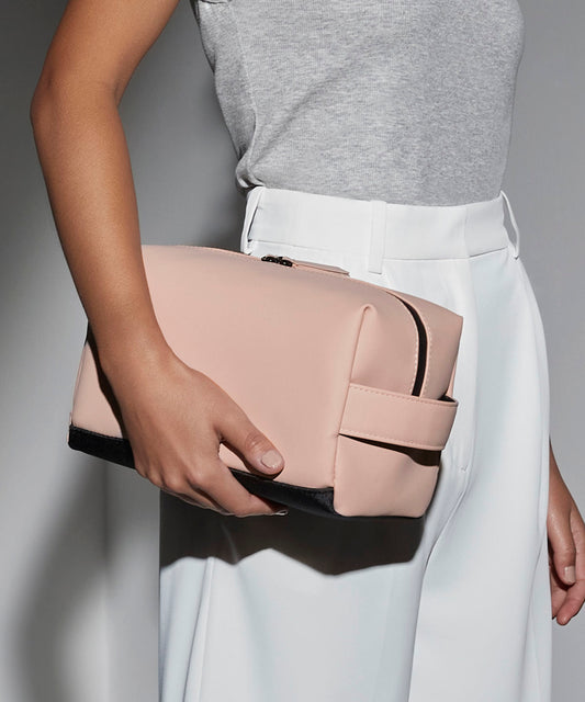 bg332 Matte PU toiletry/accessory case