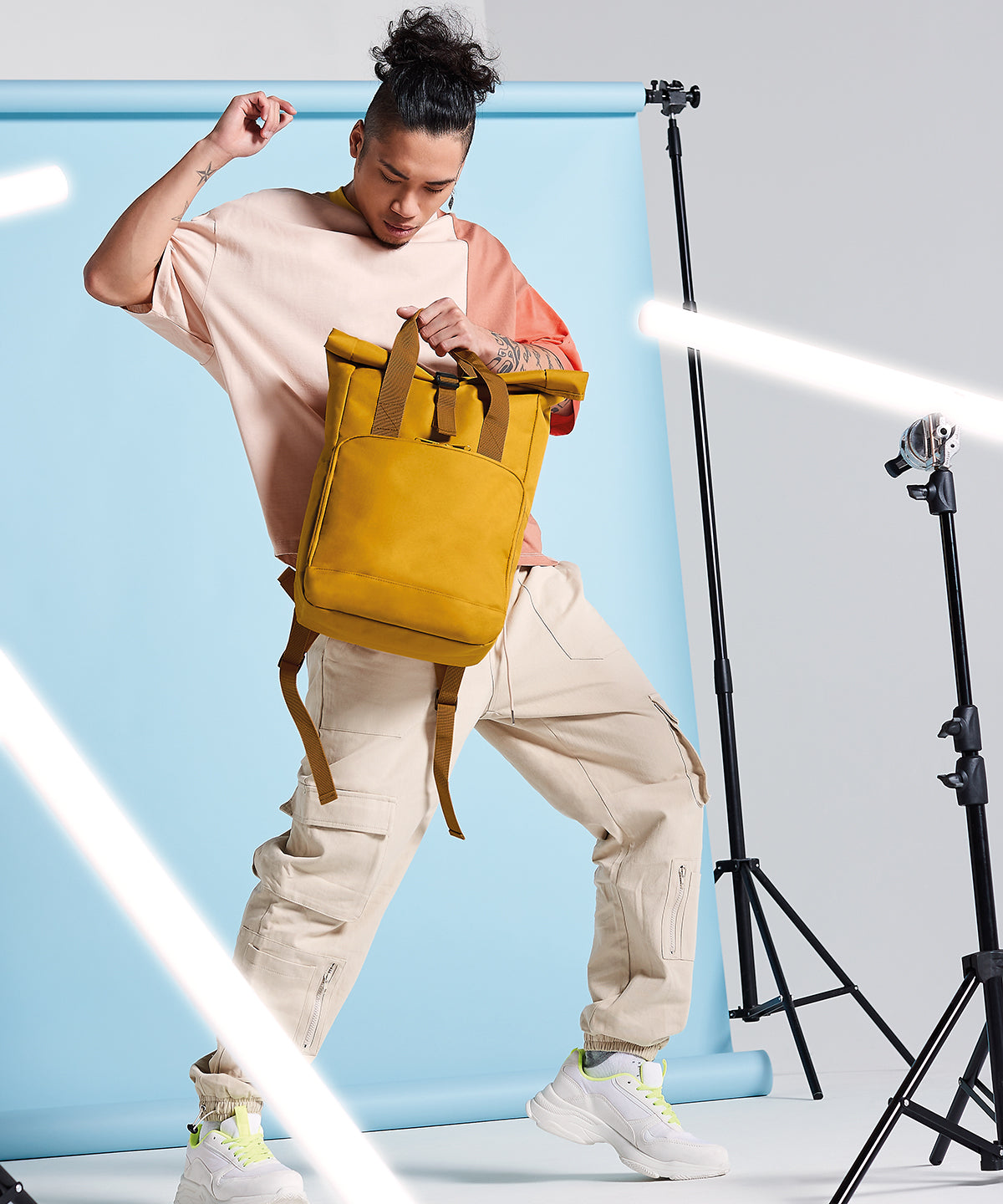 BG118 Twin handle roll-top backpack