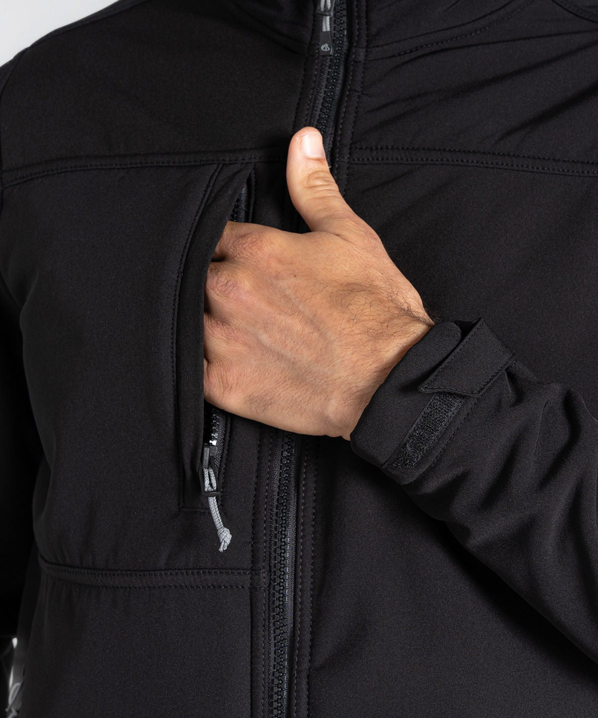CR702 Whitby softshell workwear jacket