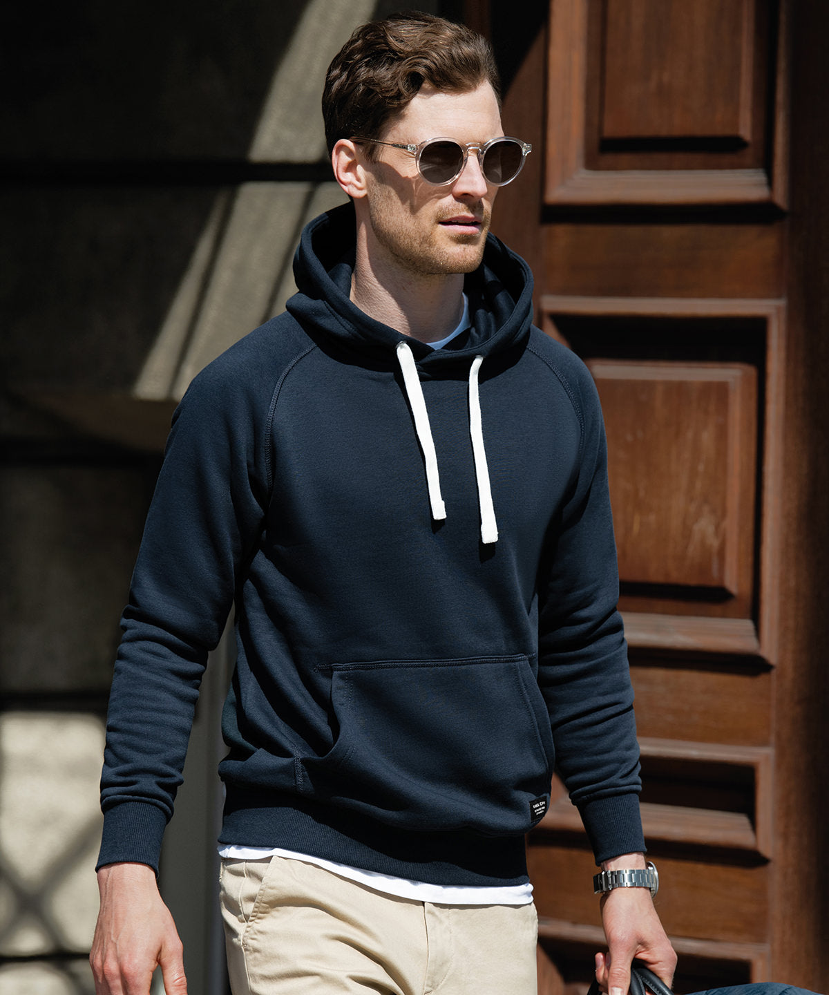 N106M Brownsville – fashionable hooded sweatshirt